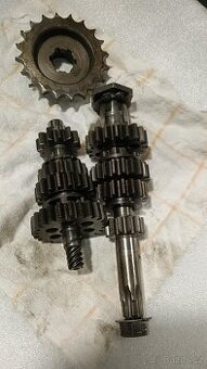 Převodovka Jawa 350, 250 pérák, kejvačka