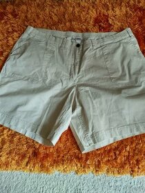 Dámské béžové kraťasy