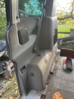 kompletni vnitrni oplastovani multivan vw t4