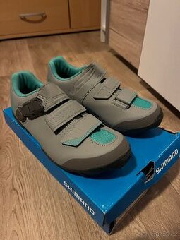 Tretry Shimano vel. 37