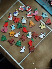 Závěsné dřevěný figurky na vánoční stromek 3-3,5 cm