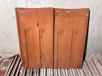 Staré střešní tašky, křidlice