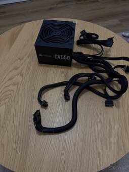 Pc zdroj corsair cv550