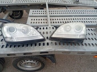 MERCEDES BENZ ML W164 PŘEDNÍ SVĚTLA KLASIK ŽÁROVKY