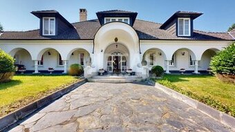 Říčany, prodej exkluzivní vily 696 m2  s krytým bazénem a za