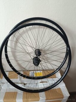 Ráfky zapletené 26 MACH1 Disk nové a vycentrované