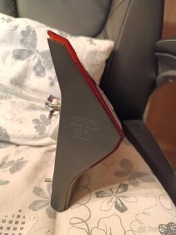 Zadní levý segment s mlhovým světlem Toyota Auris.