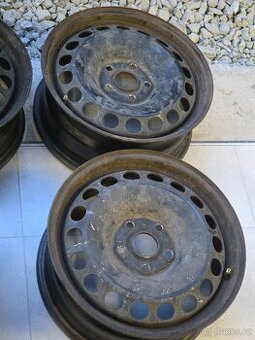 Plechace kola 5x112 r16