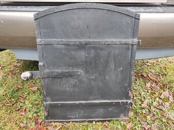 STARÉ DVÍŘKA OD UDÍRNY