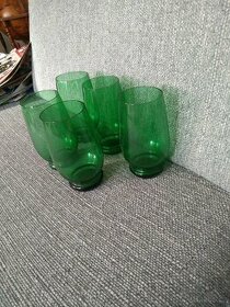 Sada5ks zelených sklenenych sklenek