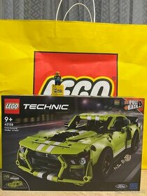 LEGO Technic 42138  S podpisem designéra