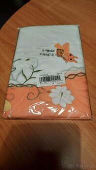 vyšívaný motýlkový závěs 60 x 160cmj