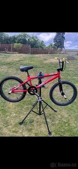 Kolo BMX Haro F2 + ND na BMX rám, řídítka, ráfky viz foto