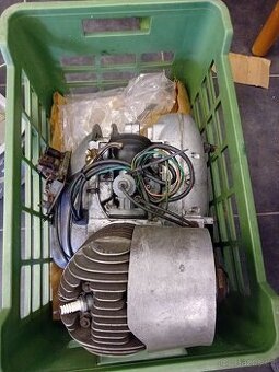 Motor skútr ČZ 175