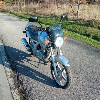 Honda CBF 250