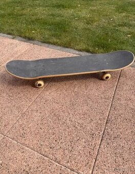 Skateboard Enuff pro začátečníky i mírně pokročilé