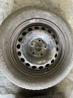 Pneu s disky 5x112 Škoda octavia 2