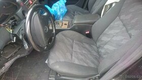 Interiér benz E rok 2002