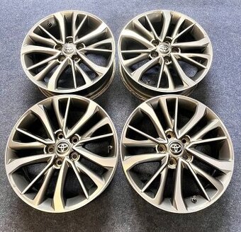 5x114,3 R17 Originál alu Toyota Avensis - 2017
