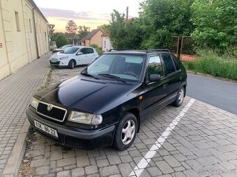 Škoda Felicia 1.3mpi 50KW, Dřevěný volant z třešnového dřeva