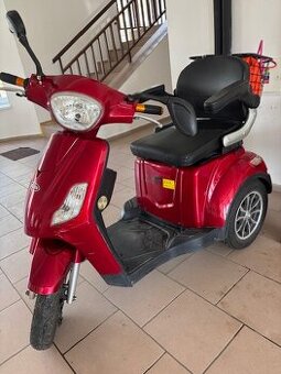 Elektrický skútr SELVO 3500.6