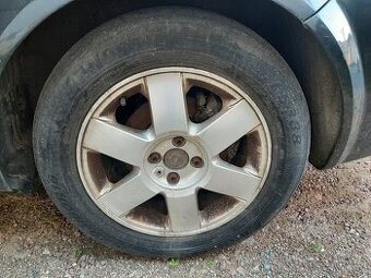 kola 205/60 R16 Grand Scenic