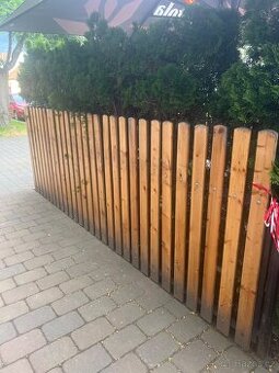 Plot - konstrukce z jeklu