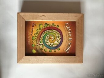 Lucie Ernestová inspirační karty cesta k sobě v rámečku