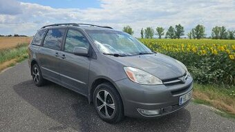 Toyota Sienna LXE AWD 184kw MPV - 1