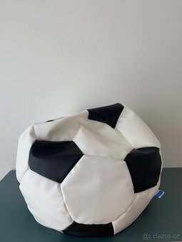 Nový sedací vak ve tvaru fotbalového míče