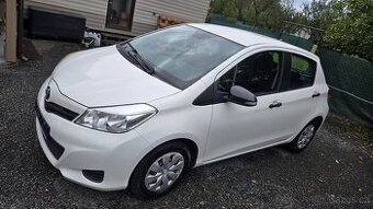 TOYOTA YARIS 1.0VVT-i 1MAJITEL