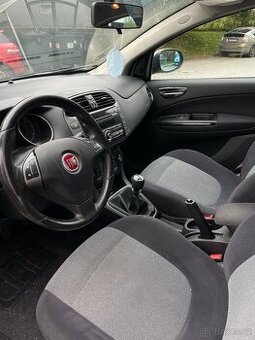 Fiat Bravo 1.6 Multijet, 2008, pojízdné, nutná oprava