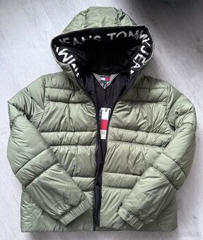 Zimní bunda Tommy Jeans