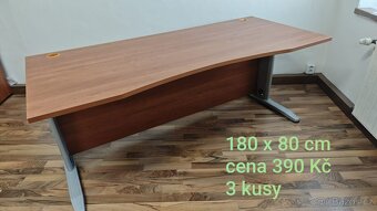 Prodám nábytek z kanceláře
