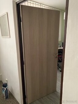 Prodám dveře dub sononoma