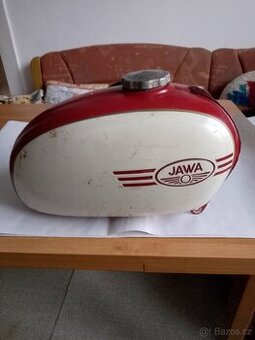 Nádrž na motorku Jawa