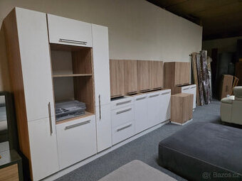 Nová velká kuchyňská linka bílohnědá