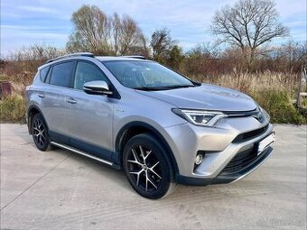 Predám Toyota RAV4 - výhodne, s odpočtom DPH
