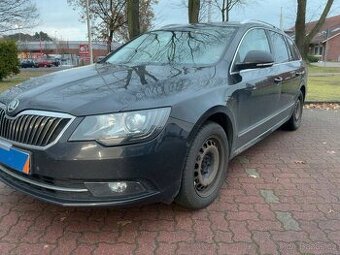 Škoda Superb II 2.0 TDI 103kW,Kessy,Webasto,Xenon,1.Majitel.
