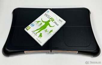 Nintendo Wii BALANCE BOARD + Wii FIT PLUS