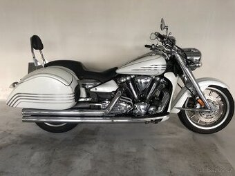 Yamaha XV 1900 Midnight Star