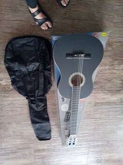 KYTARA klasická, černá, nová