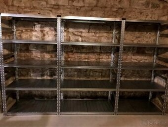 Regály - SKLADEM