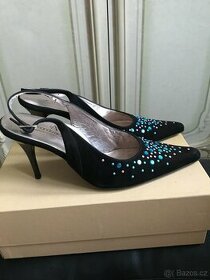 Nové italské semišové lodičky vel.38