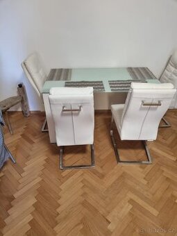 Set 4 x židle 1x stůl