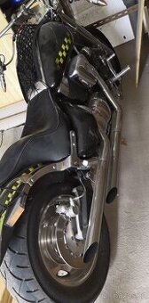 Suzuki introuder1500