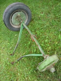 prodám staré náhr.díly a  přední nápravu na staré auto zn.TA