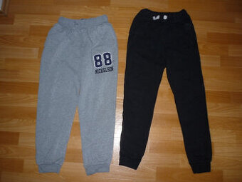 2x tepláky vel 146-152, cena za oboje