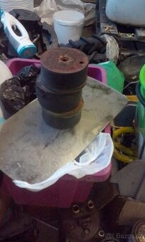 silentbloky vibracni valec