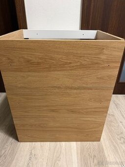 Koupelnova skrinka, jako nova